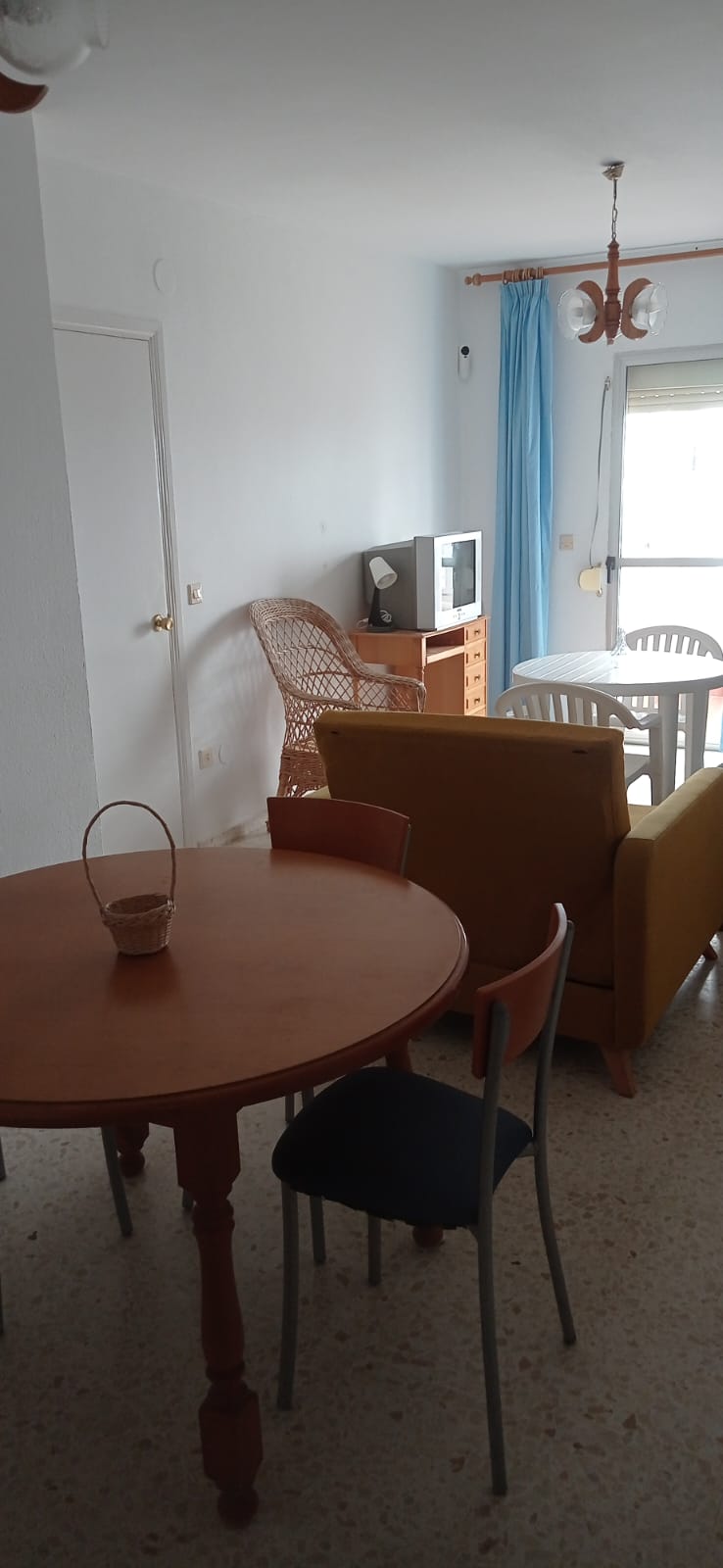 Habitación para estudiantes en España - PISO PARA ESTUDIANTES EN VALDELAGRANA (CÁDIZ), CONTACTO: 667940492