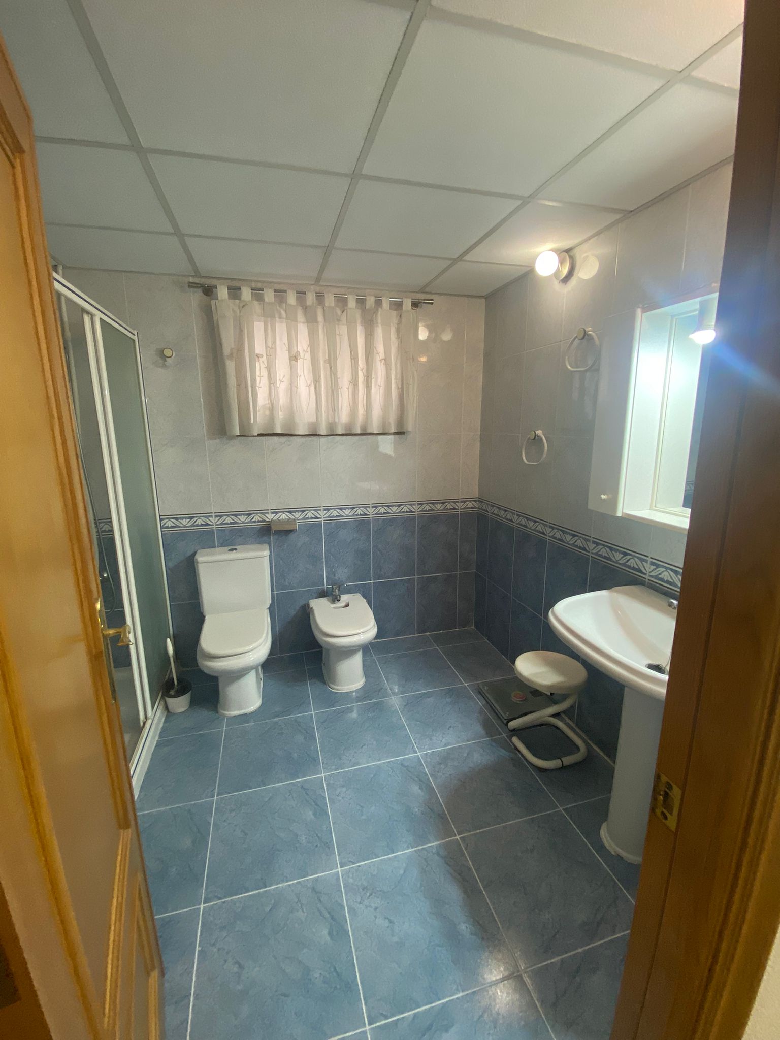 Habitación para estudiantes en España - Piso de 4 habitaciones totalmente amueblado junto a parada metro Mislata