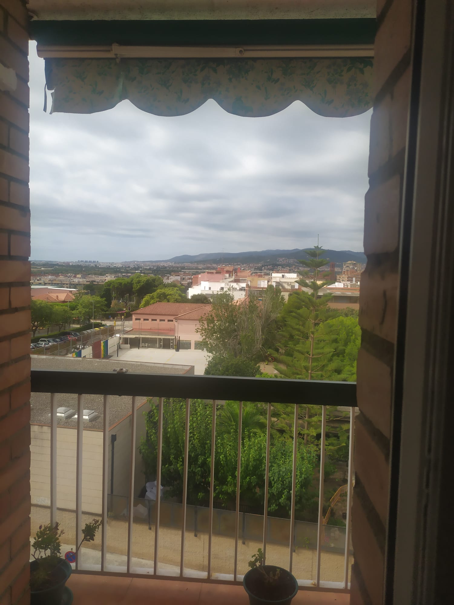 Habitación para estudiantes en España - Habitación alquiler Cornella