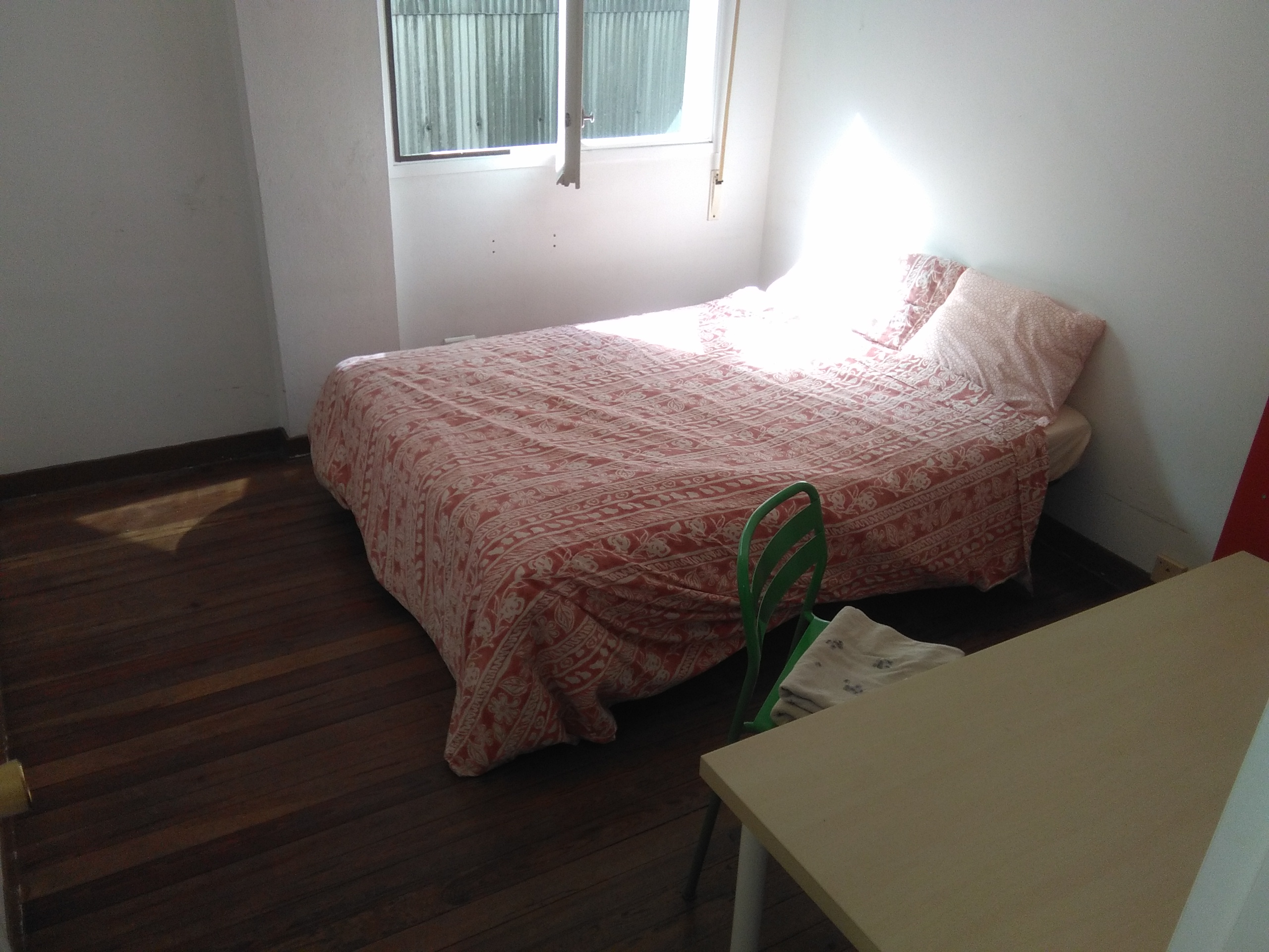 Habitación para estudiantes en A Coruña - ALQUILER HABITACION EN PISO DE ESTUDIANTES PARA VERANO Y CURSO UNIVERSITARIO