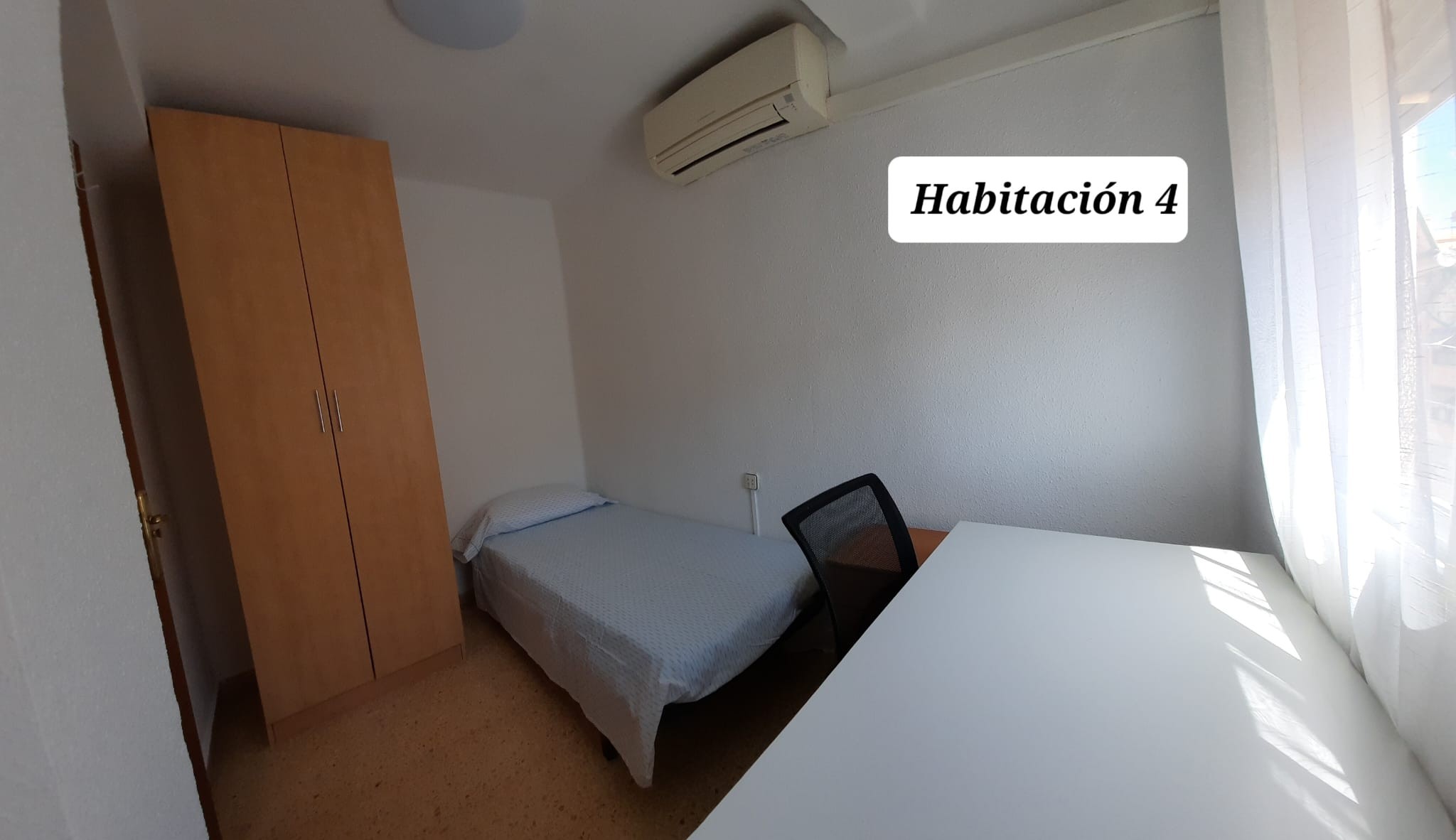 Habitación para estudiantes en Valencia - Alquiler de habitación en Calle Isaac Peral, 16 (Zona Grau / Camins al Grau / Poblats Marítims)