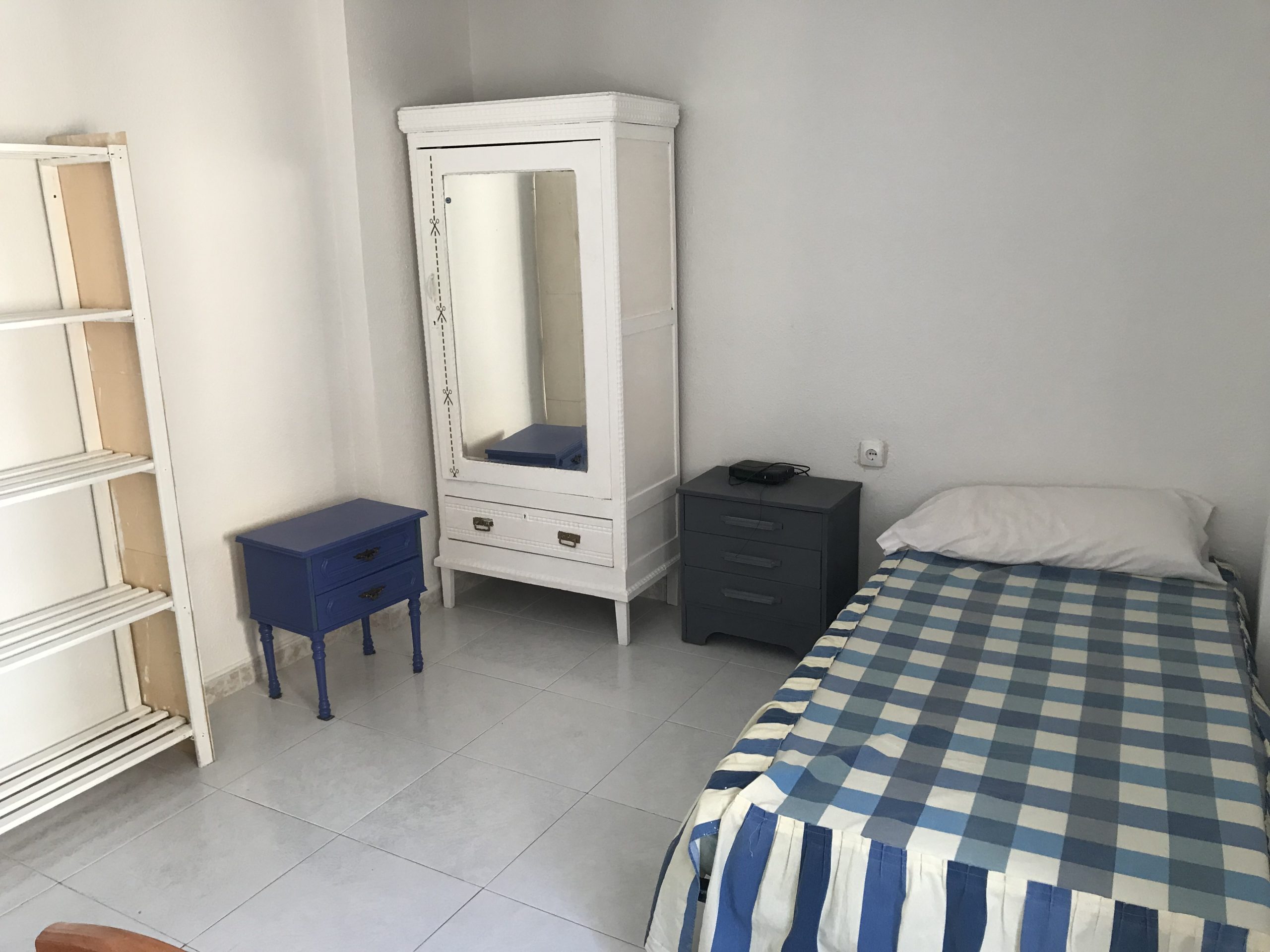 Habitación para estudiantes en España - Alquilo habitaciones junto a Plaza Mayor