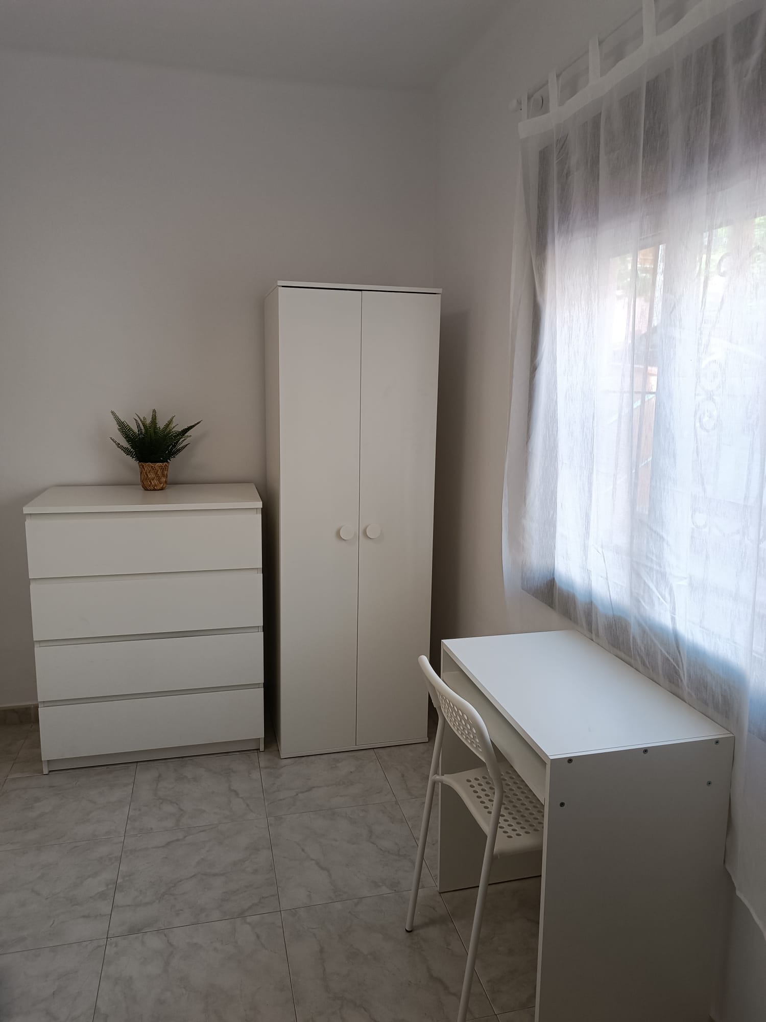 Habitación para estudiantes en España - Habitación doble en zona tranquila