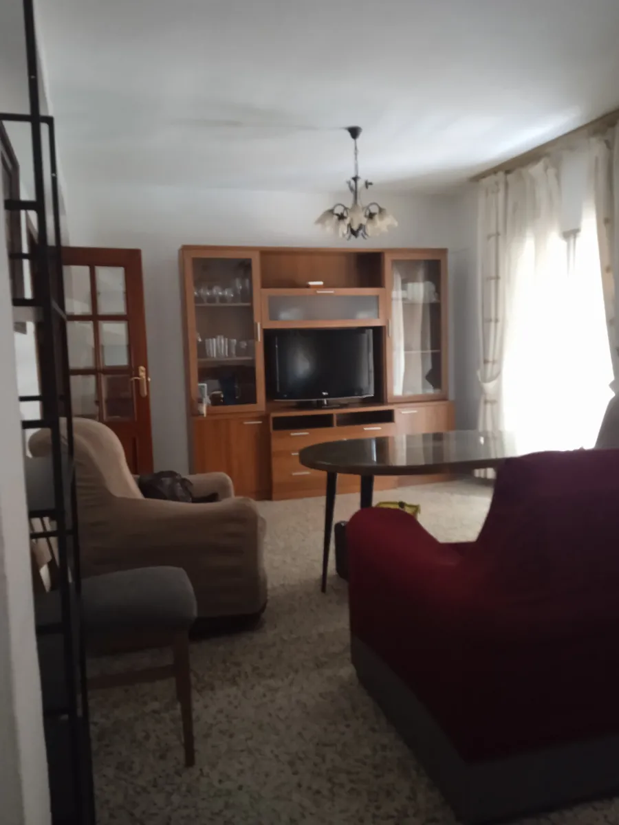 Habitación para estudiantes en Granada - Particular alquila piso ESTUDIANTES
