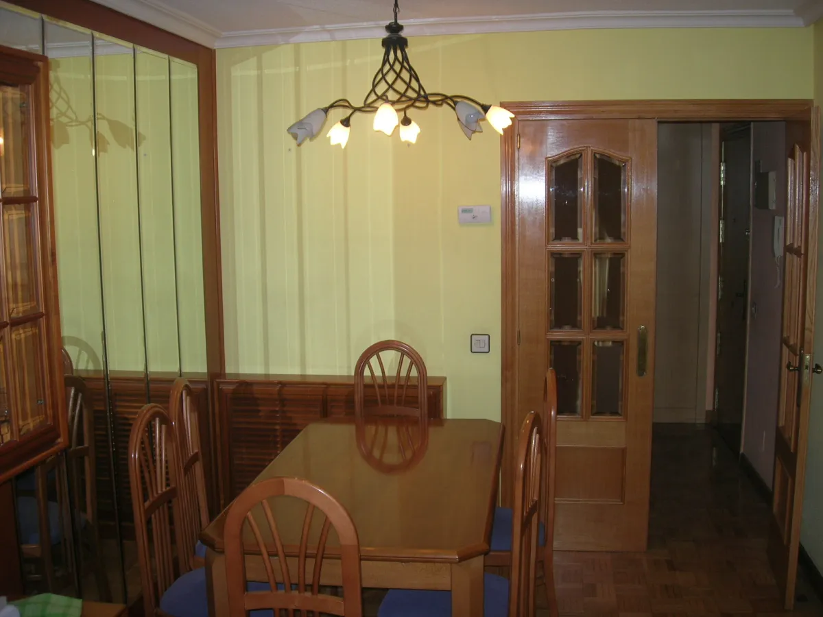 Habitación para estudiantes en Leganes - HABITACIÓN LUMINOSA Y AMPLIA EN PISO COMPARTIDO EN LEGANÉS  - 400 €/mes