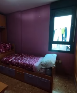 SE ALQUILA HABITACIÓN PARA CHICA en Cuvi