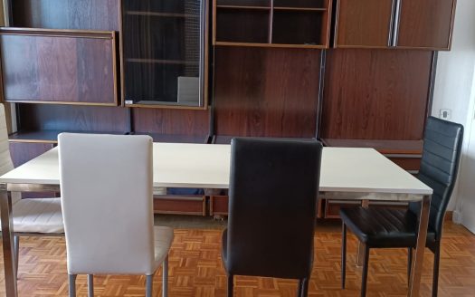 piso para estudiantes en Avenida de la Libertad en Cuvi