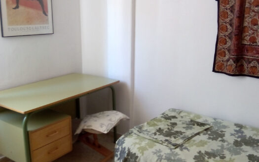 Piso de estudiantes de 4 habitaciones en Cuvi