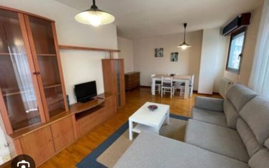 Piso 3 habitaciones en Zona Monelos en Cuvi