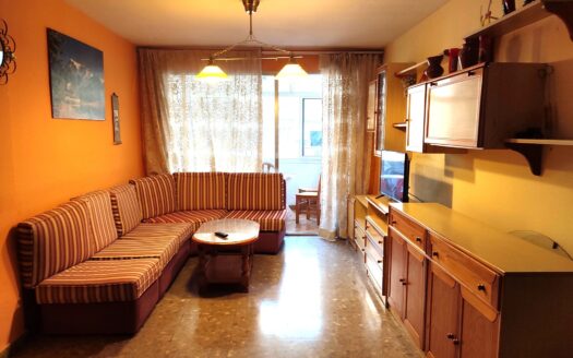 4 DORMITORIOS-420 EUROS TODO INCLUIDO. ZONA CENTRO-PARADAS DE METRO PARA IR A LA UNIVERSIDAD en Cuvi