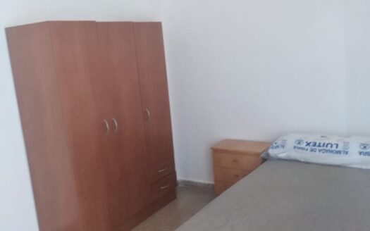 Se alquilan 2 habitaciones en Cuvi