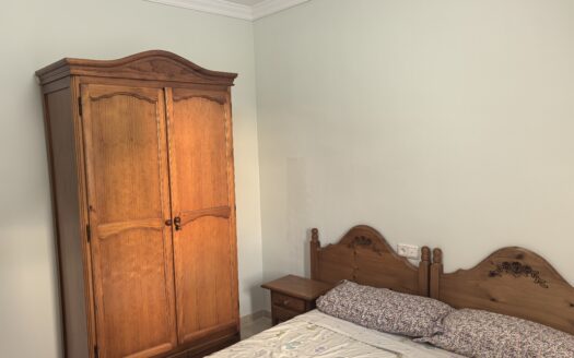 Alquilo habitación chalet Otura en Cuvi