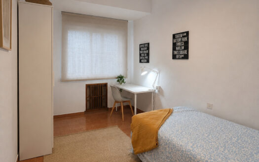 Alquiler de habitación en Gran Vía del Escultor Francisco Salzillo, 6 en Cuvi