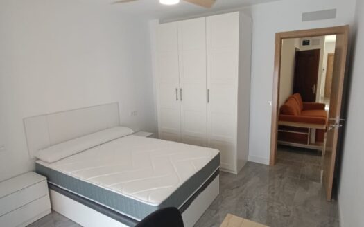 Alquiler habitaciones para estudiantes en Málaga ¡Recien reformado! en Cuvi