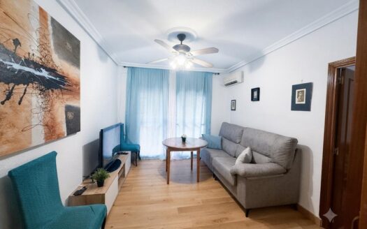 Piso completo 3 dormitorios Vistabella junto a Hospital Reina Sofía – Ideal Estudiantes / Sanitarios en Cuvi