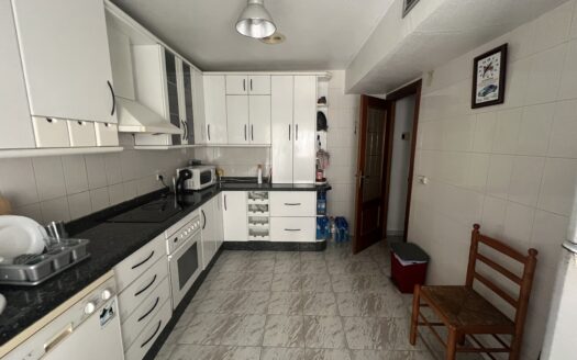 Alquiler de habitación en Avenida Juan Carlos I en Cuvi