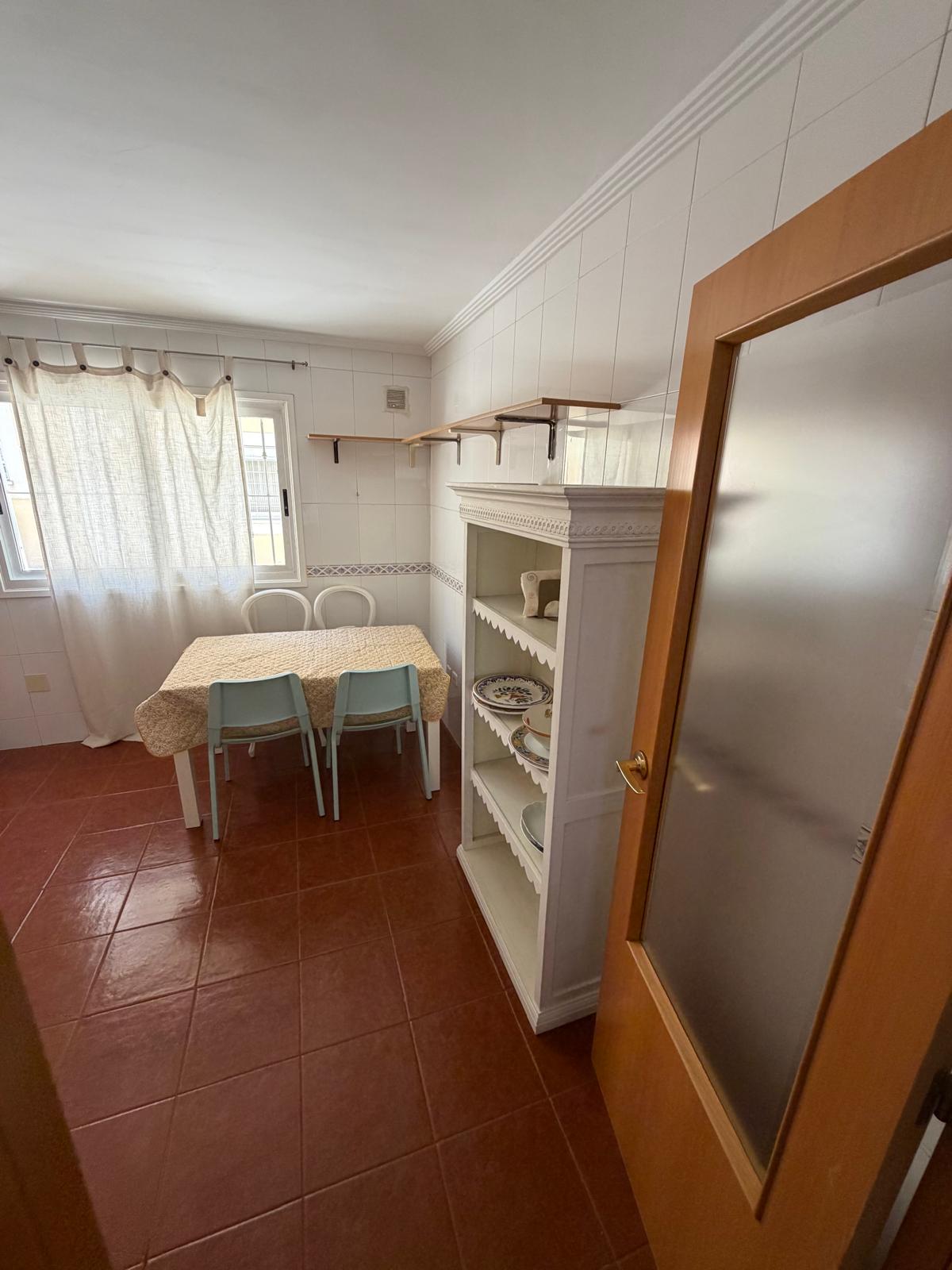 ALQUILER PARA ESTUDIANTES. ALQUILO POR HABITACIÓN TAMBIÉN